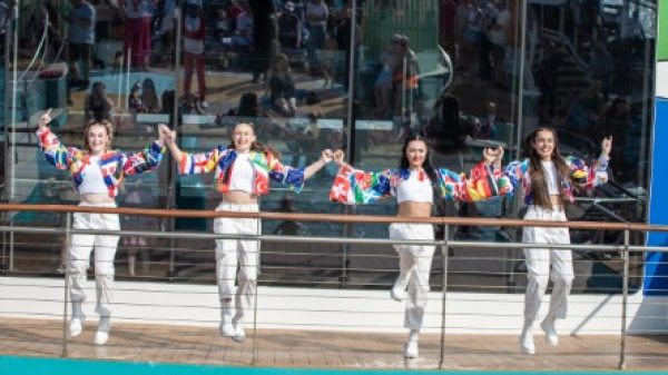 Royal Caribbean Presenta Le Cr