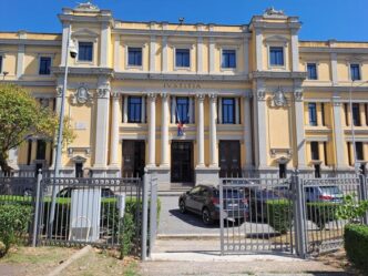 Svelata Une28099Organizzazione Che