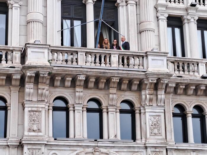 Trieste Celebra Il 70C2B0 Anniver