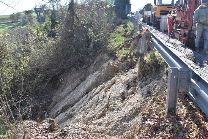 372C7 Milioni Di Euro Per Contr