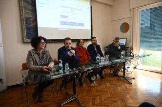 A Genova Intitolata Una Sala C
