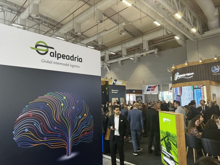 Alpe Adria Lancia Un Servizio