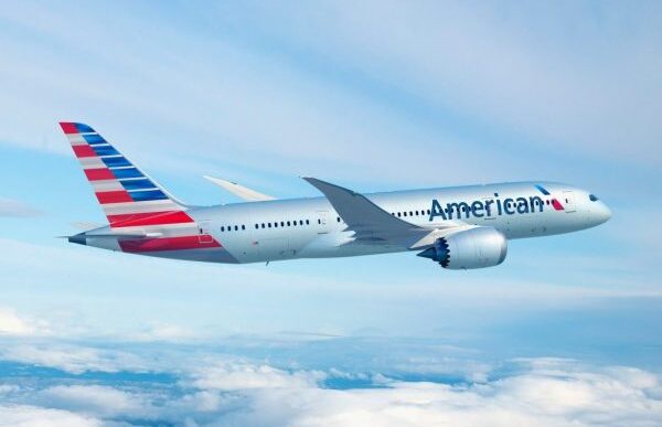 American Airlines Lancia Un Vo