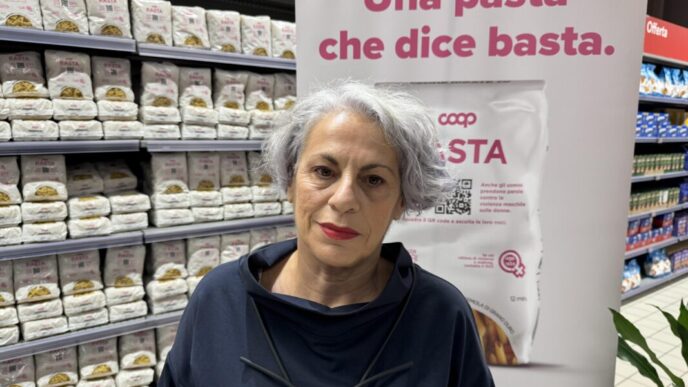 Anarkikka Disegna Una Shopper