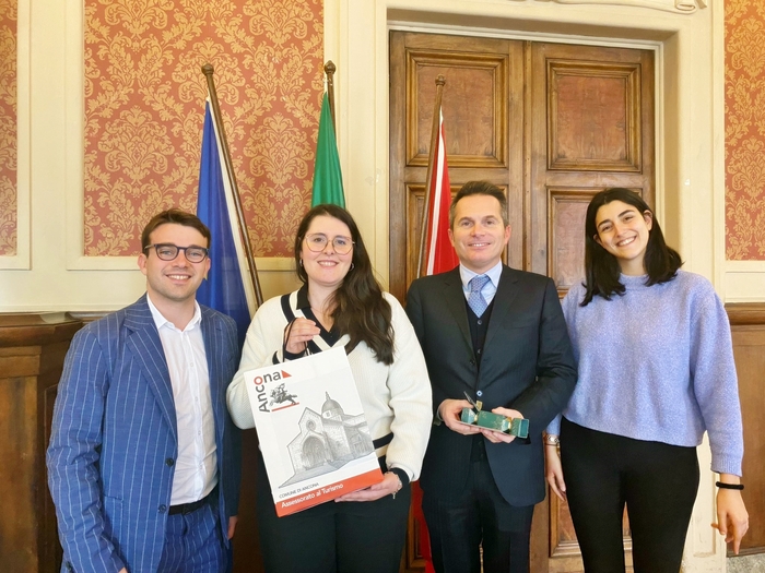 Ancona Accoglie Il Presidente