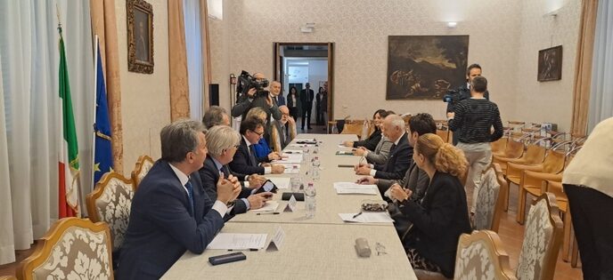 Ancona Ospita L27Indagine Sulla