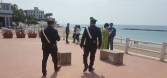 Arrestati Due Cittadini Per Re
