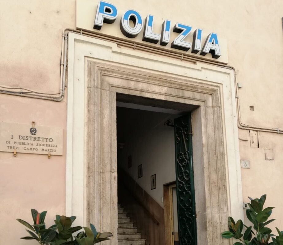 Arrestato Un Rapinatore Nel Ce