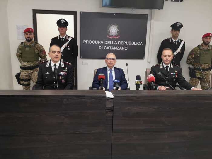 Arresti A Catanzaro3A La Cosca