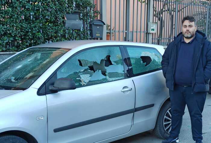 Attacco A Un Giornalista A Cas