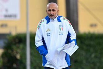 Attesa Tesa Per La Sfida Tra B