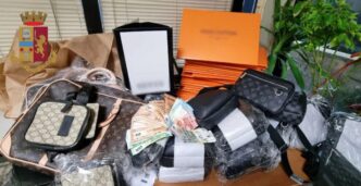 Blitz Della Polizia3A Un 25Enne