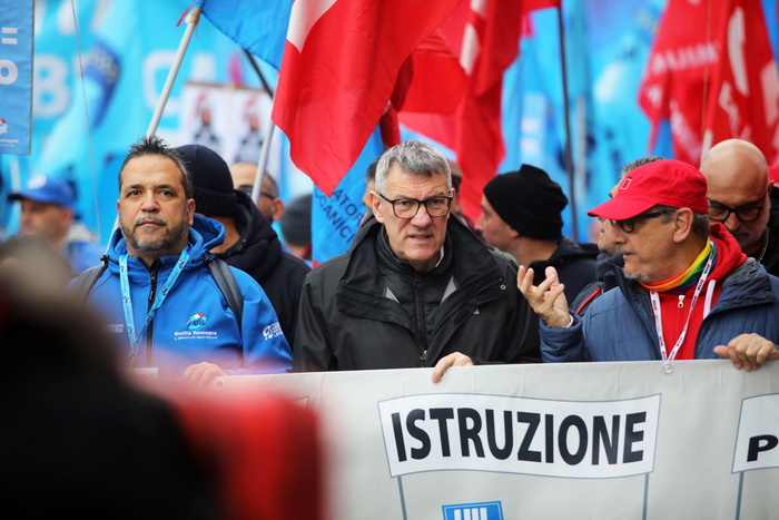 Bologna In Festa Per Il Corteo