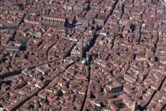 Bologna Lancia La Sua Videogam