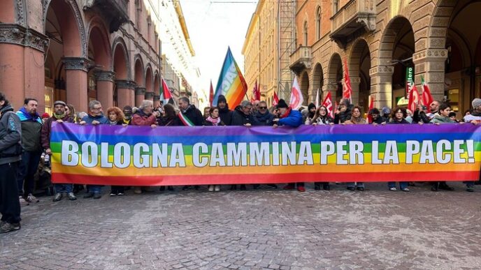 Bologna Ospita La Marcia Della