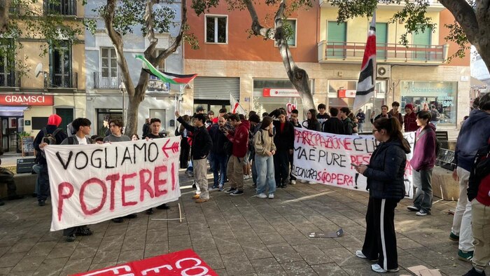 Cagliari In Mobilitazione3A Stu