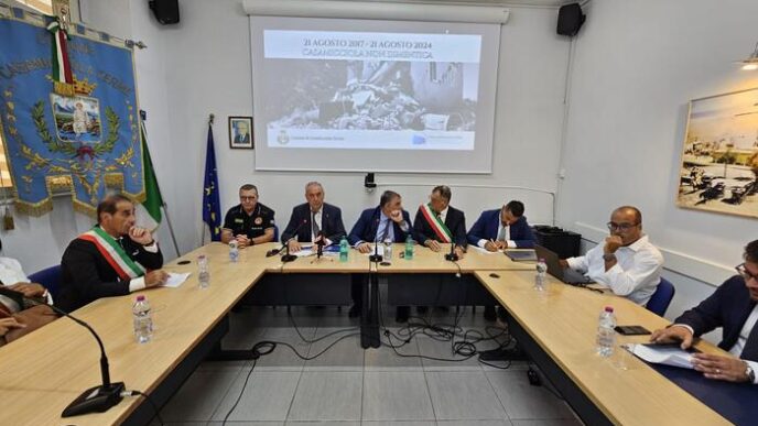 Casamicciola3A Avanza La Ricost