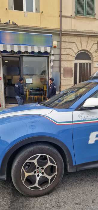 Chiusura Di Un Locale A Roma D