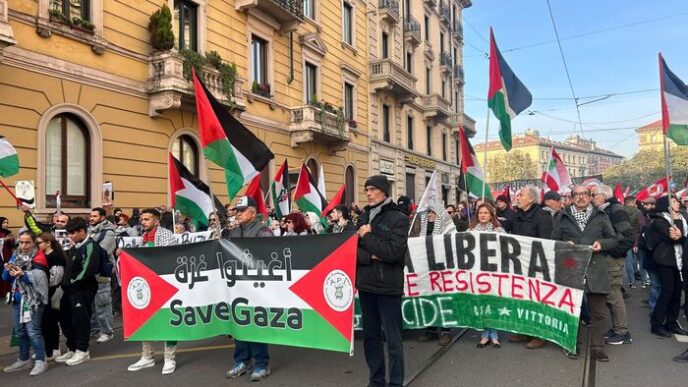Corteo Pro Palestina A Milano3A