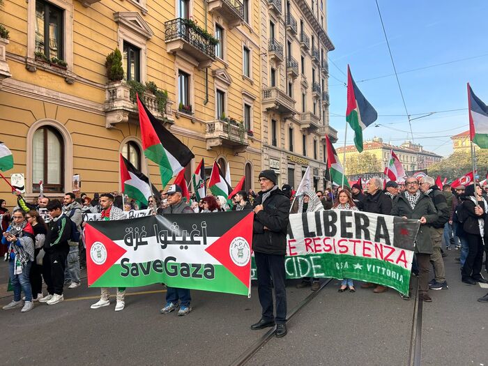 Corteo Pro Palestina A Milano3A