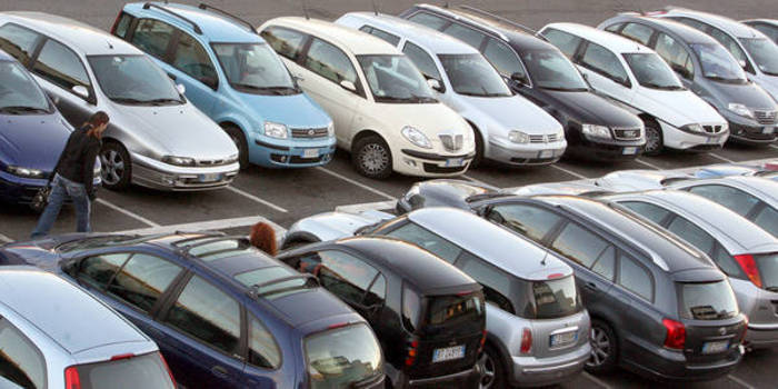 Cresce L27Etc3A0 Media Delle Auto