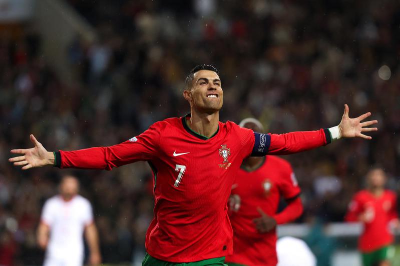Cristiano Ronaldo Continua A S