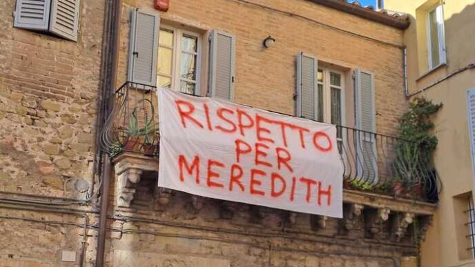 Drappo Con Scritta 22Rispetto P