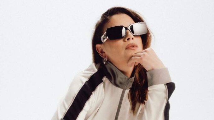 Emma Marrone Scalda I Motori P