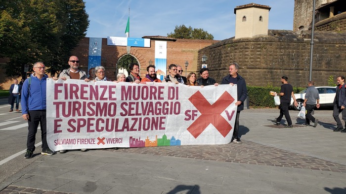 Flashmob A Firenze Contro L27Ov