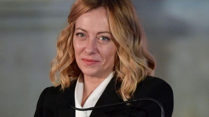 Giorgia Meloni In Viaggio Vers