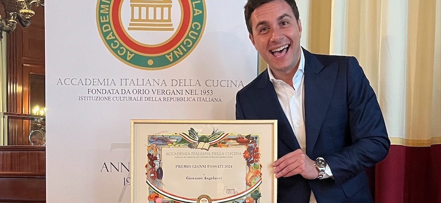 Giovanni Angelucci Riceve Il P