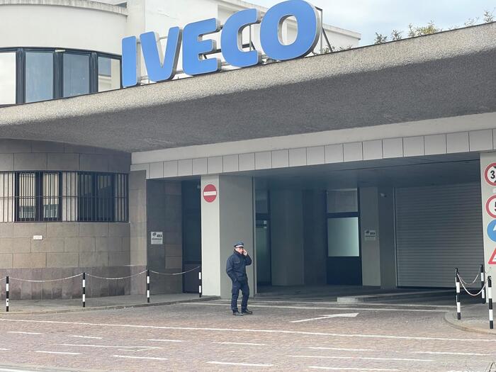 Idv Fornirc3A0 Veicoli Cingolati