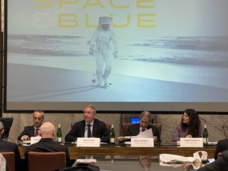Il Parlamento Discute La Prima