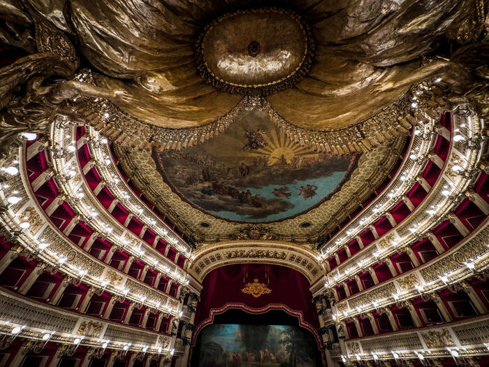 Il Teatro San Carlo Di Napoli