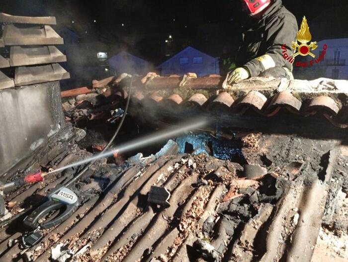 Incendio Devasta Appartamento