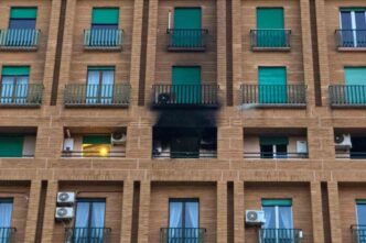 Incendio In Un B26B A Napoli3A T 1