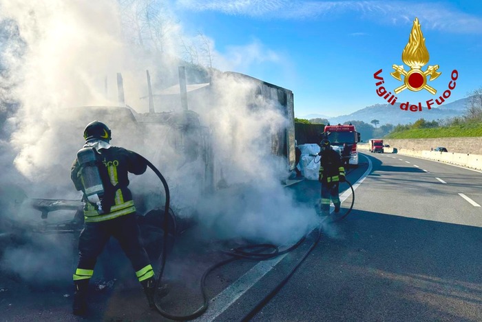 Incendio Su Autostrada A163A Fu
