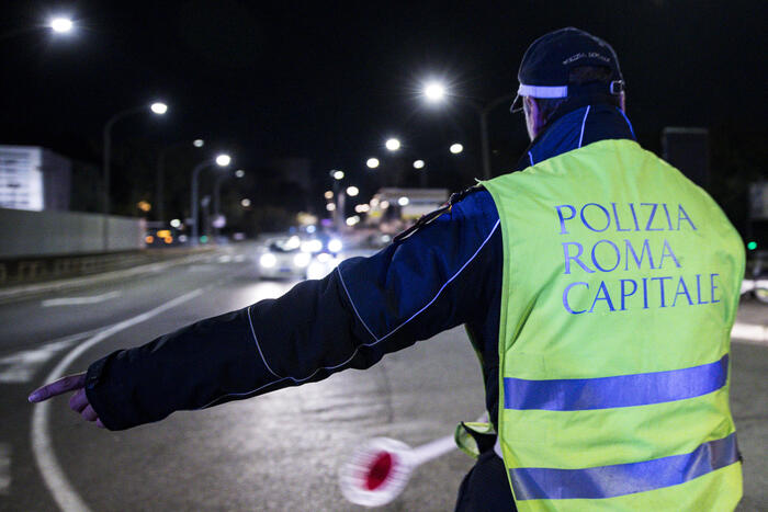 Incidente A Roma3A Auto Travolg