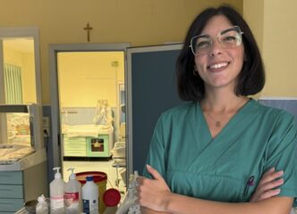 Infermiera Napoletana Salva La