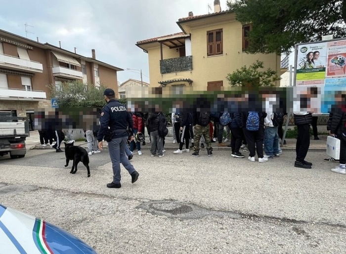 Iniziativa Della Polizia Di An