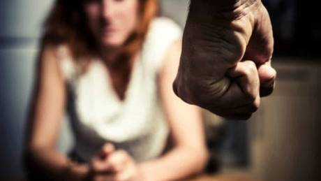 La Giovane Vittima Di Violenza