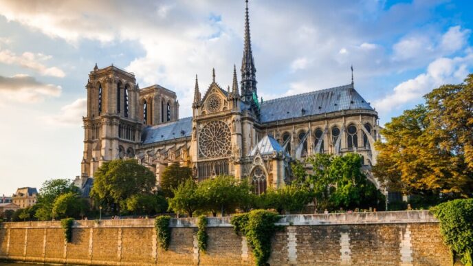 La Riapertura Di Notre Dame3A E