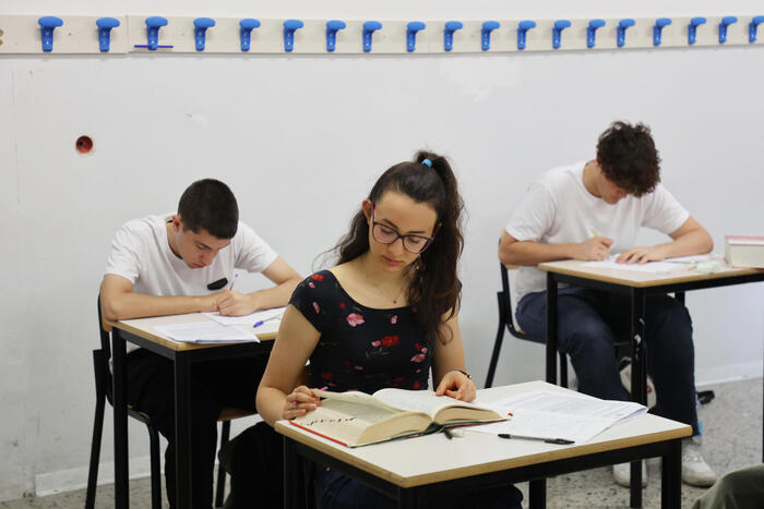 Le Ragazze Brillano Nelle Comp