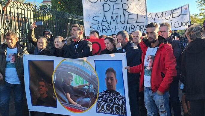 Marcia In Memoria Delle Vittim