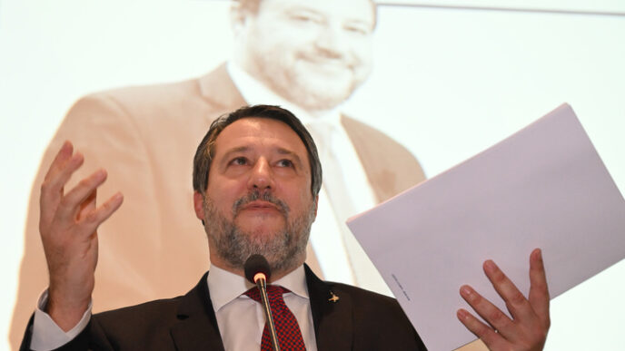 Matteo Salvini Sul Futuro Di M