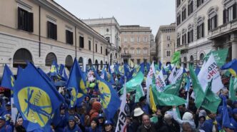 Medici E Infermieri In Protest