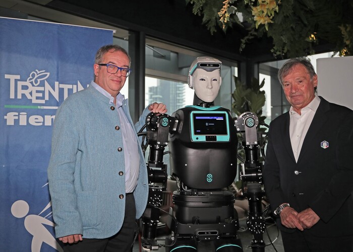Milano2C Un Robot Umanoide Prot