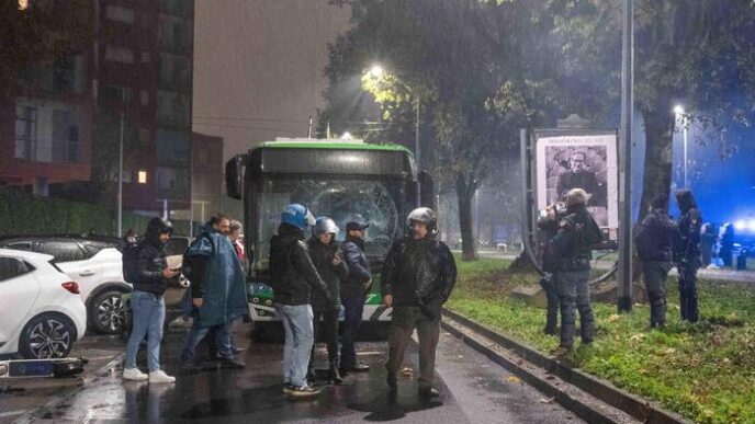 Milano Sotto L27Indagine Per Om