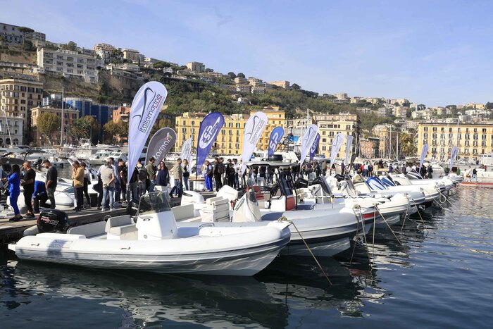 Napoli Si Propone Come Hub Del