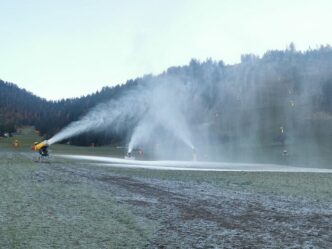 Neve Artificiali Sulle Dolomit